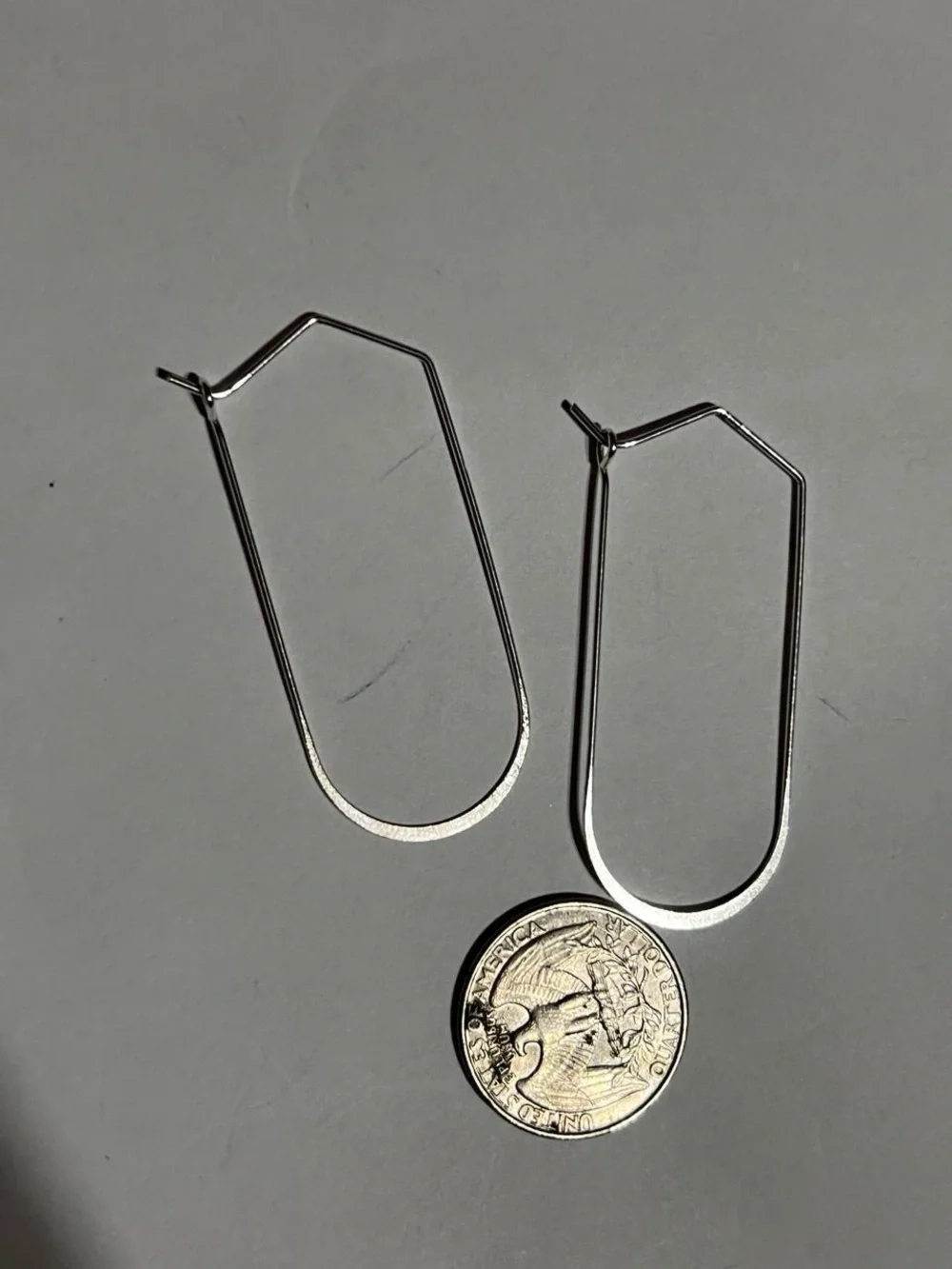 N/A silver hoops